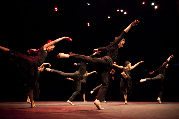 Bailando por Una Causa 2014. A dance showcase organized by Baila Society to benefit the Latino Commission on AIDS